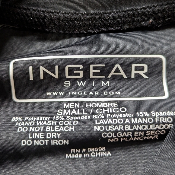 ✨3/$15 Ingear black long sleeve rash guard S - Picture 5 of 6